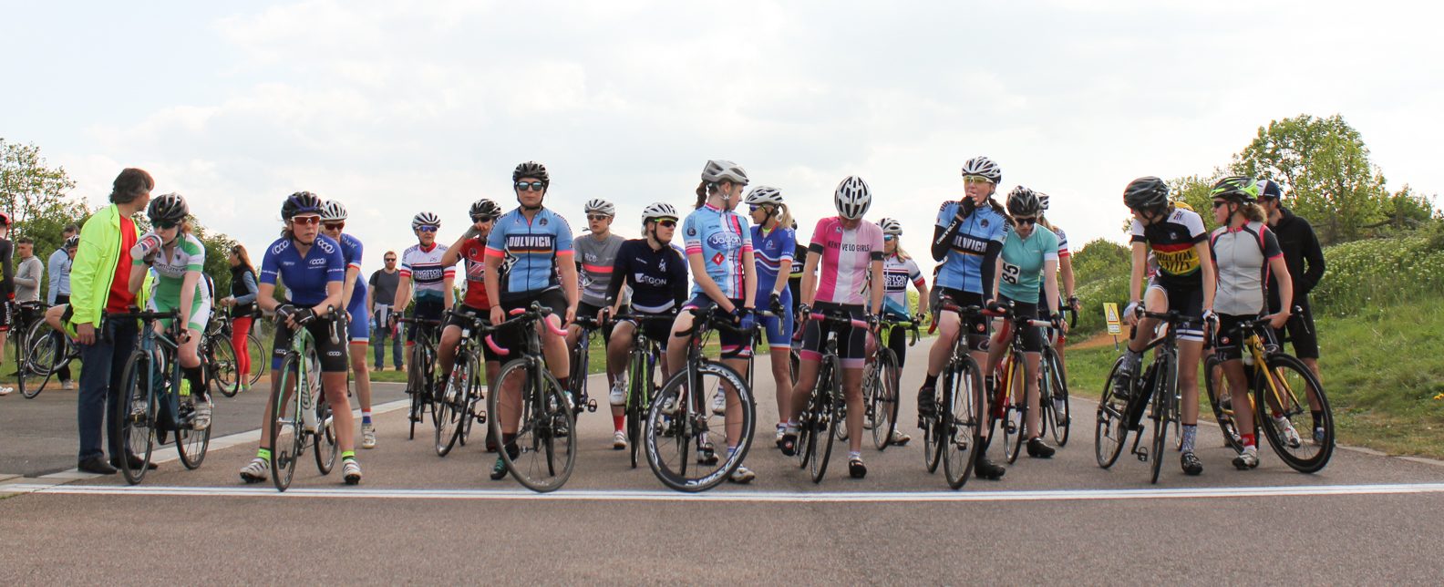 A picture of the startline at LWR 2017 Crit/RR League race 2, Hillingdon.